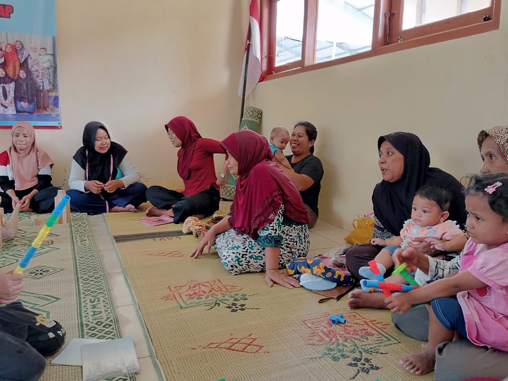 Posyandu Balita di Selo Timur, Nakes Puskesmas Ajak Orang Tua Sharing tentang Kesehatan